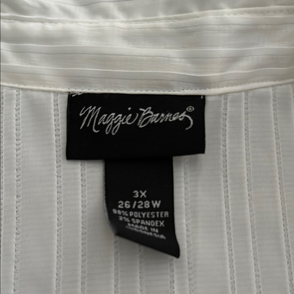 Maggie Barnes White Textured Button Down Shirt - Picture 2 of 2